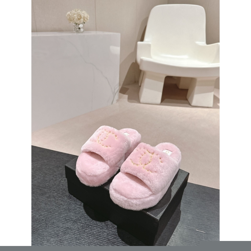 Ch*el slippers
